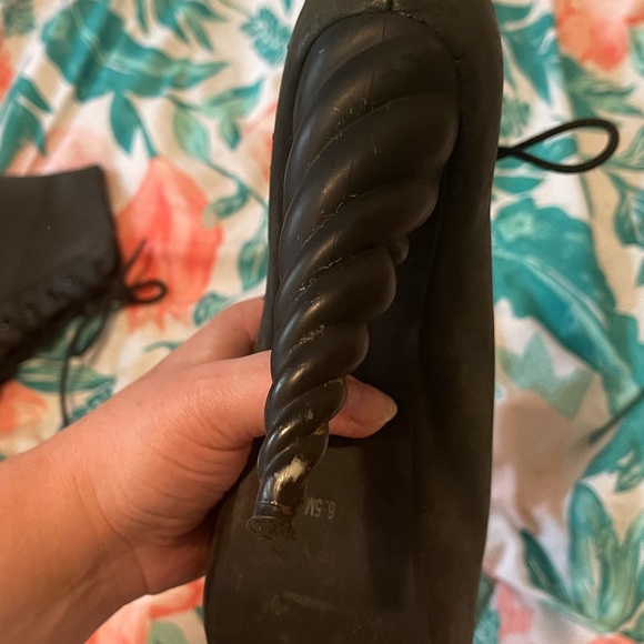 Limited Edition Jeffrey Campbell x KL Litas - Picture 3 of 7